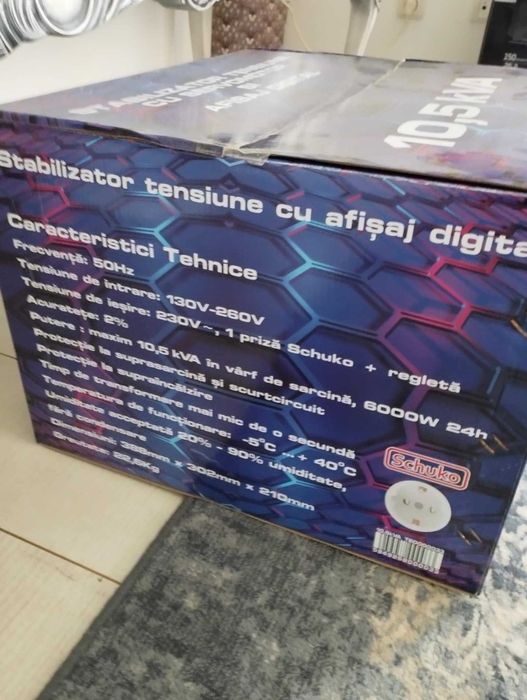 Stabilizator Retea Automat 10.5KVA 6000W cu Ecran LCD si ServoMotor