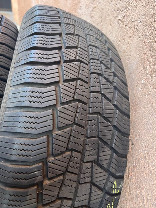 Зимни гуми 195/65/15