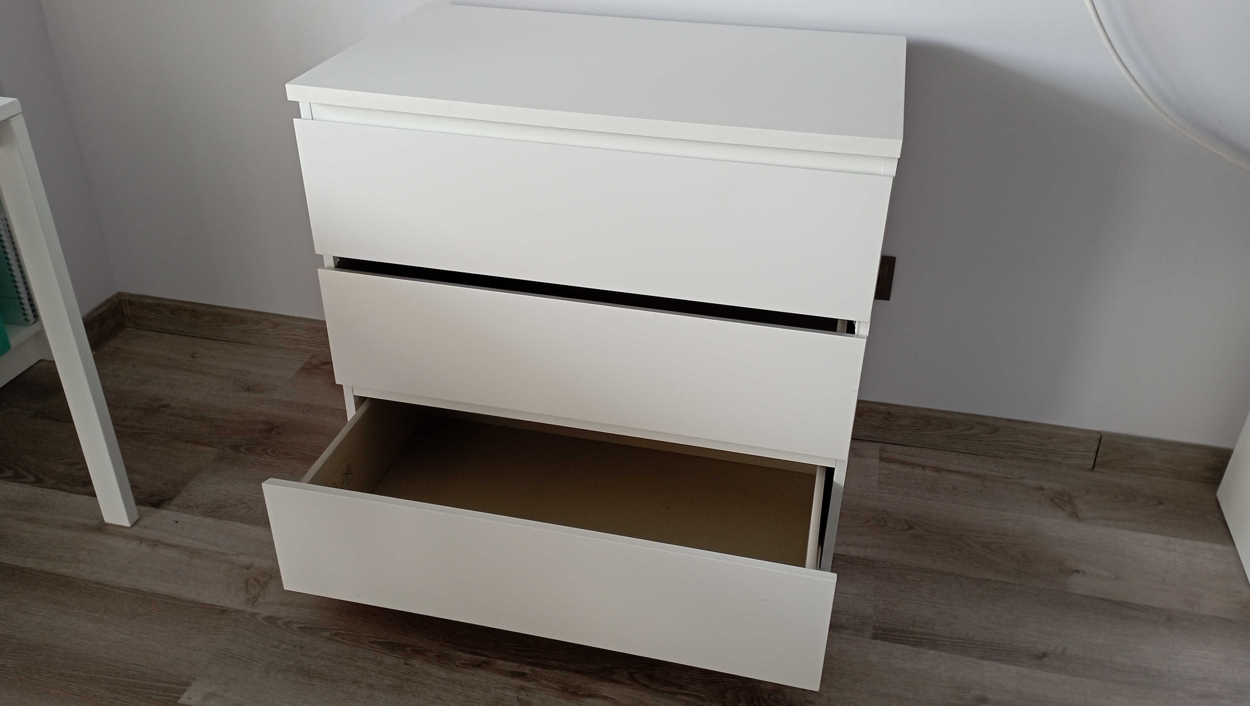 Скрин MALM Ikea, 3 чекмеджета с