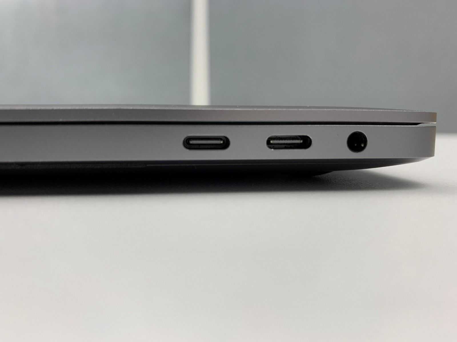 Продавам Apple MacBook Pro 16" i9/16GB DDR4/1TB SSD/5500M