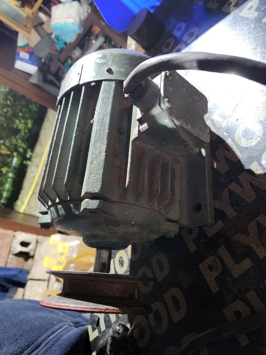 Ел. двигател 2.2, 1430 оборота