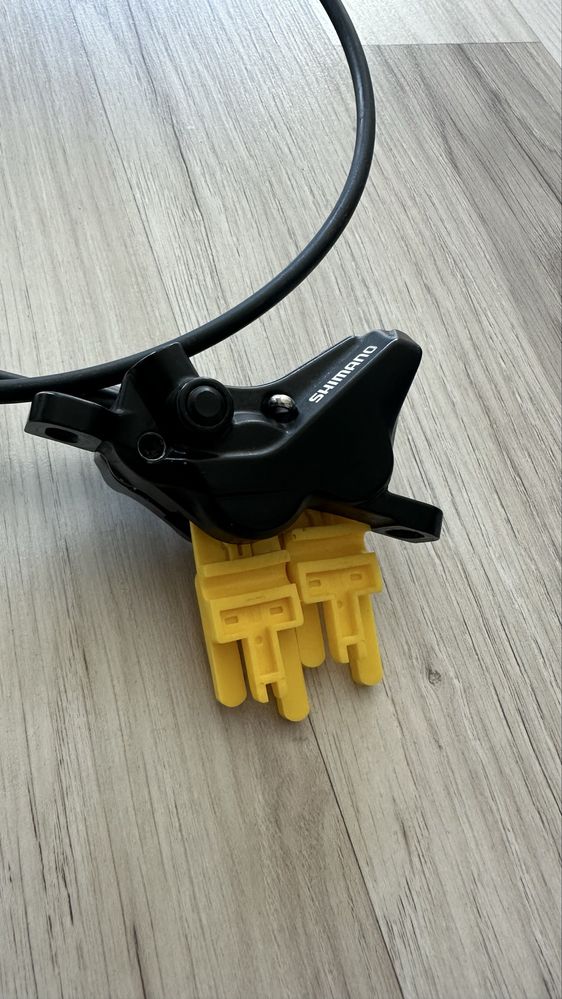 Shimano ZEE 4 бутални спирачки
