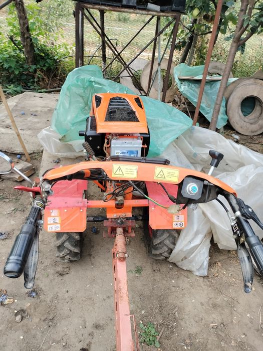 Vând motocultor Ruris 1001ksd 10cp plus remorca cumpărată din Dedeman!