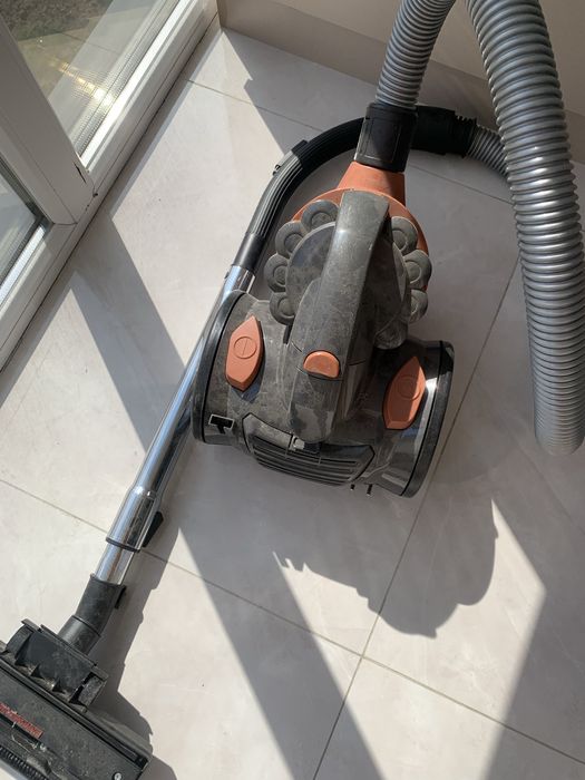 Пылесос проводной