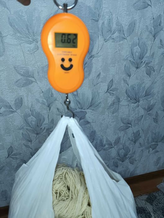 Пряжа новая,  шерстяная 620 гр