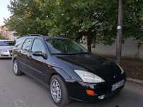 Vând Ford focus an 2002