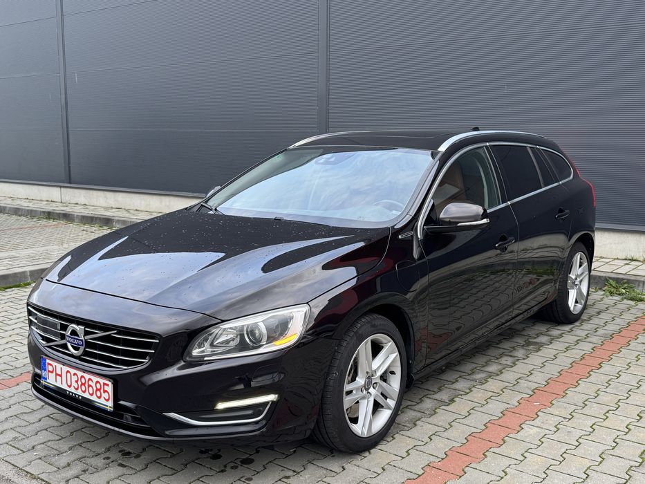 Volvo V60 D6 4x4, 2.4 diesel/Plug-in Hybrid, Automat