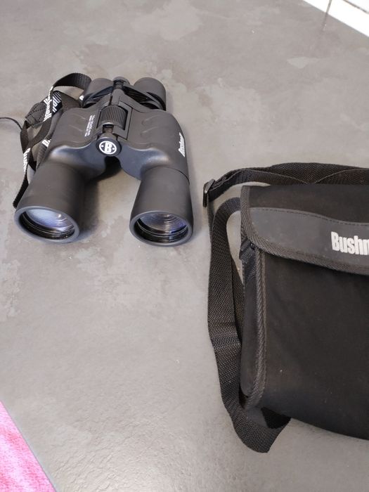 Binoclu Bushnell