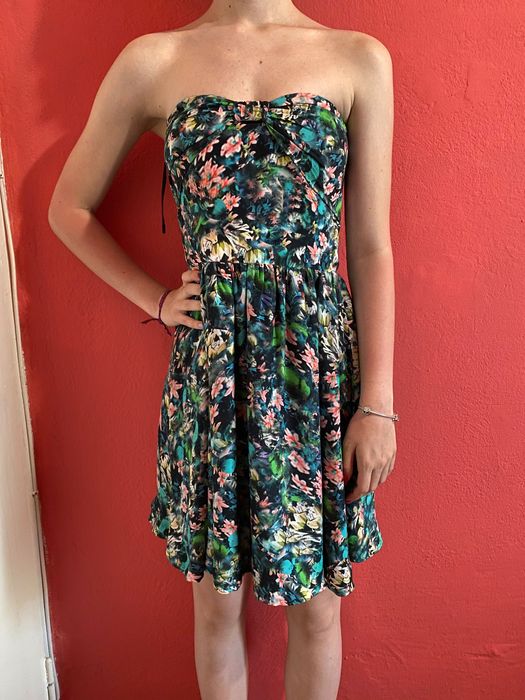 Rochie înflorată Zara