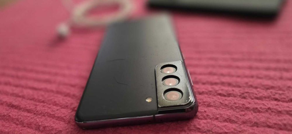 Samsung Galaxy S21 5G 8GB RAM 128GB Black-Без Забележки!