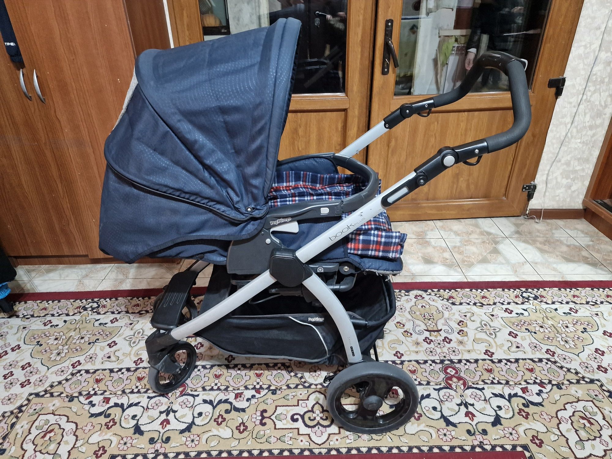 Продам брендовую коляску Peg Perego. Италия.
