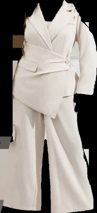 Costum elegant,culoarea piersicii, comod și elegant