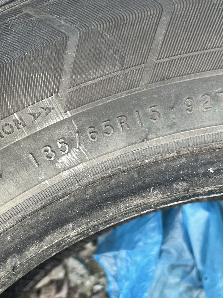 Продам резину R15 зимную