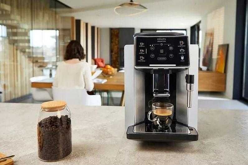 Нова кафемашина/кафеавтомат/робот Krups EA910E10 , 1450 W, 15 Bar