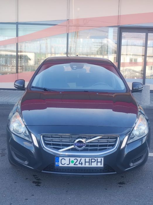 Volvo v60/ an 2012/ 1.6 diesel/ impecabil
