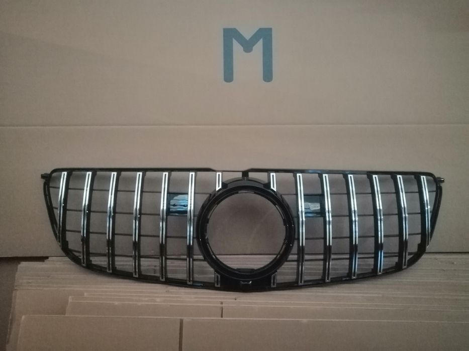 Grila centrala Mercedes-Benz X166