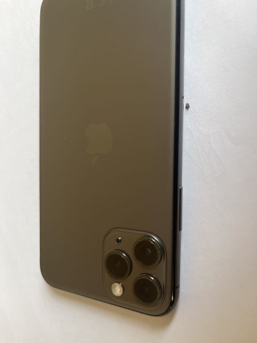 Iphone 11 pro 100% bat