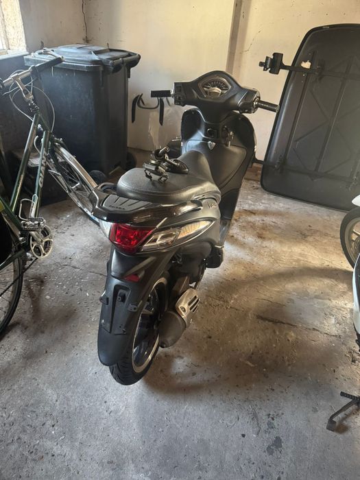 Scuter Piaggio Liberty S
