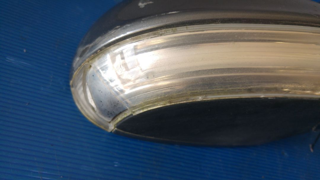 oglinda dreapta vw golf 5 plus e1010836 6 fire cu defect-semnalizarea sparta