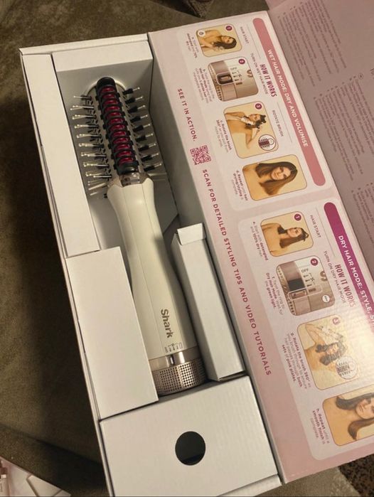 Perie Aer cald SmoothStyle Shark