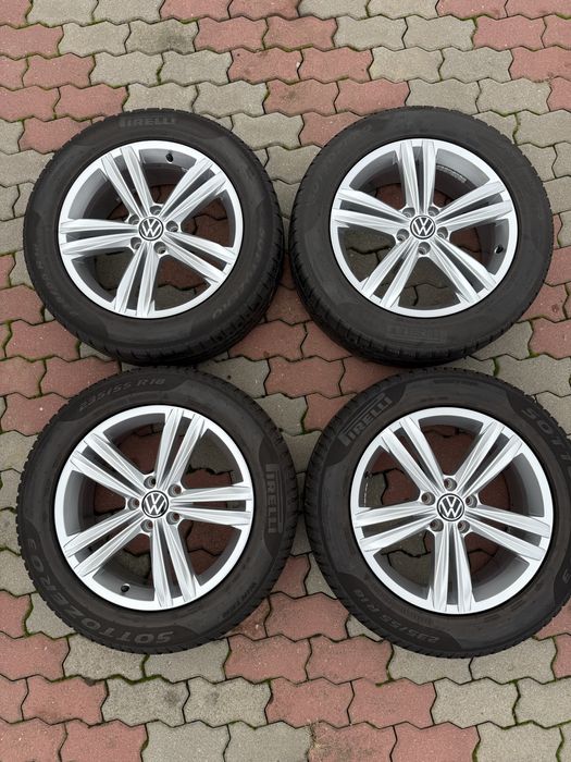 Jante de aluminiu originale VW Tiguan R18 cu cauciucuri bune de iarna