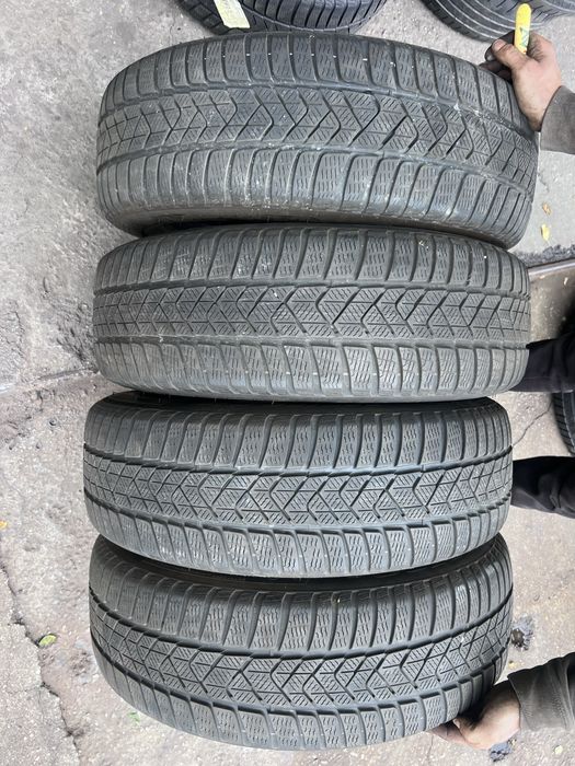 225/60 r18 pirelli de iarna - runflat - dot 2022 - pret 200 lei buc