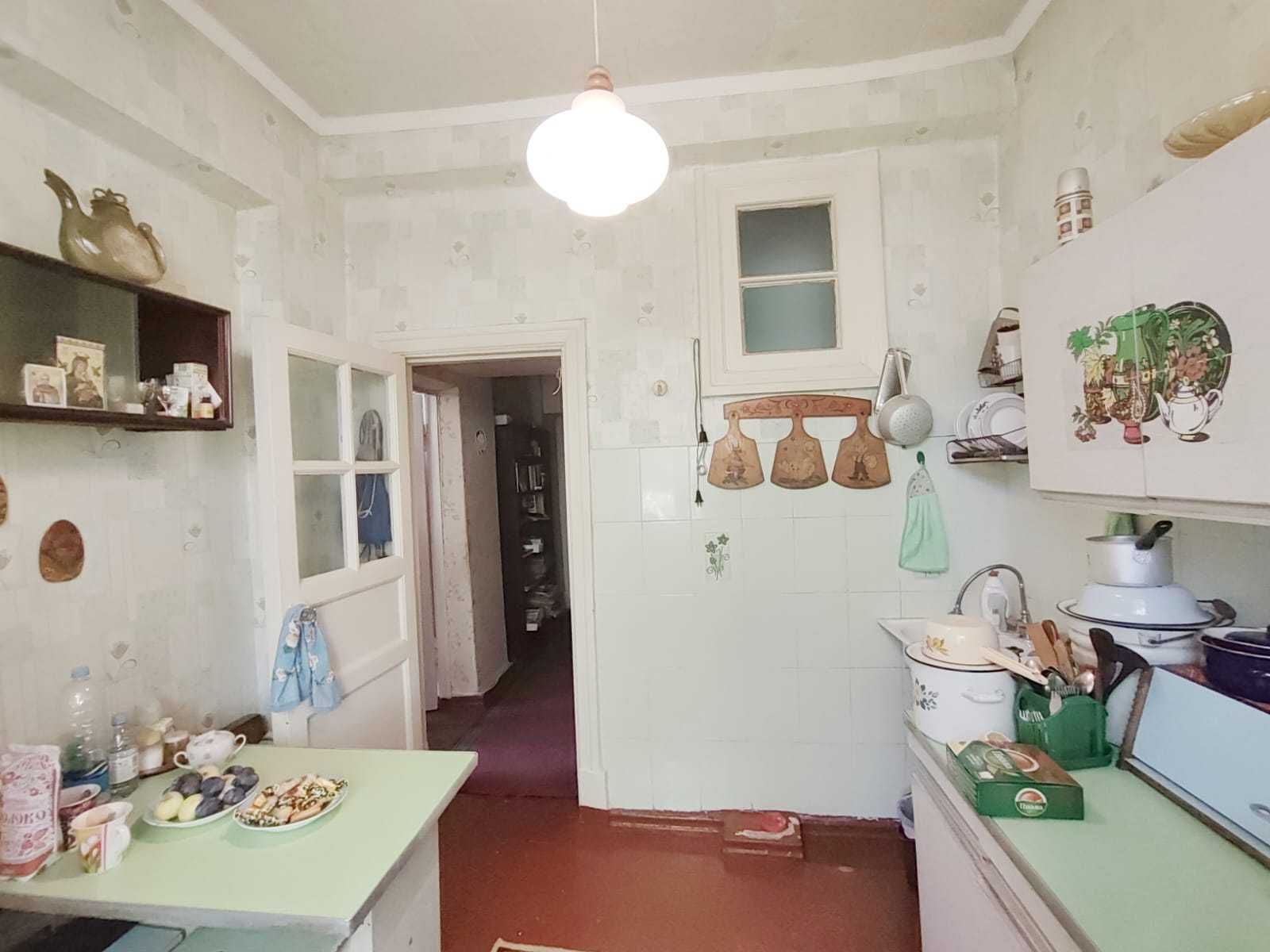 *Продам 2 комн квартиру ул. Жамбыла. Старого типа. Ипотека. ТОРГ