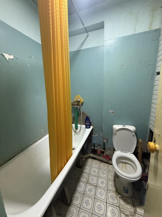 Срочно продаётся квартира (быв обшежития) Куйлюк 5 2/1/4 35м2