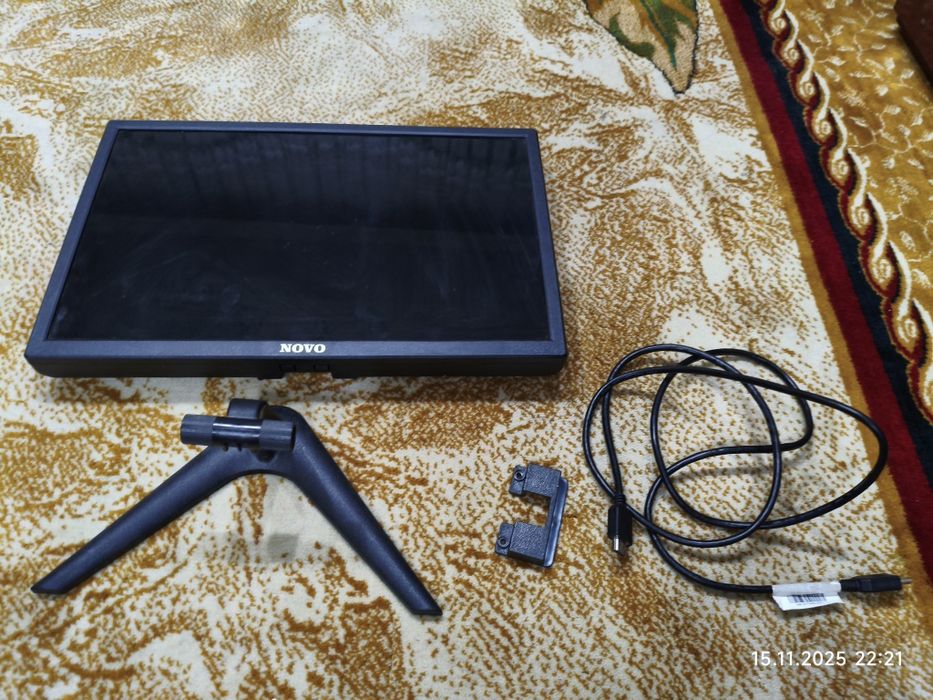 Продается монитор идеал состояние 3дня работала для камеры