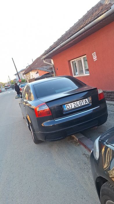 Vând Audi A4 B6 1.9tdi