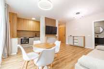 Apartament modern de inchiriat pe termen scurt