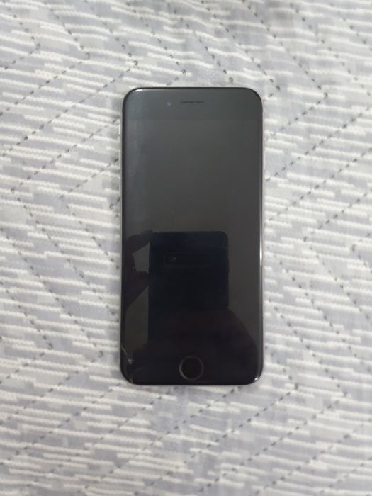 Vând iPhone 6 in stare foarte bună