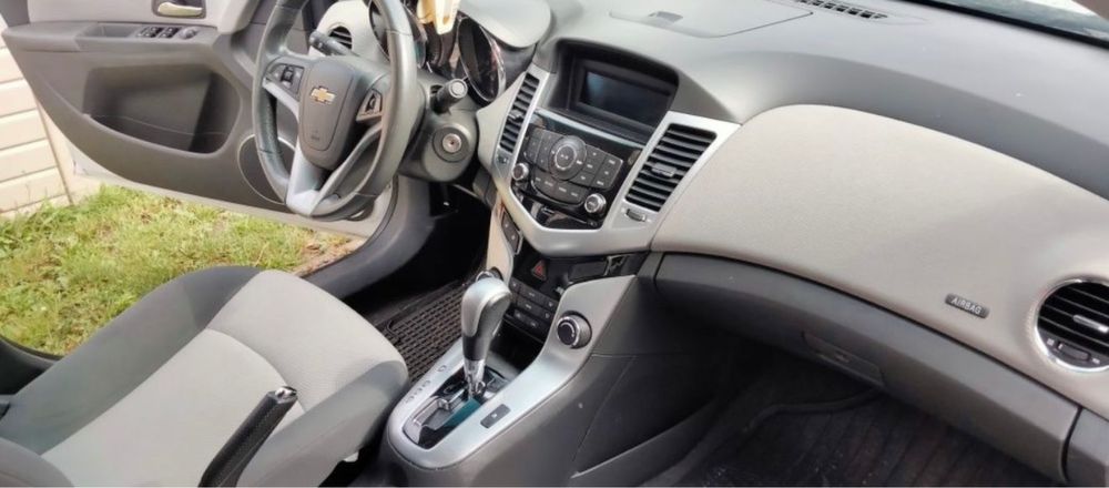 Chevrolet cruz automat 2011 ofer diferenta