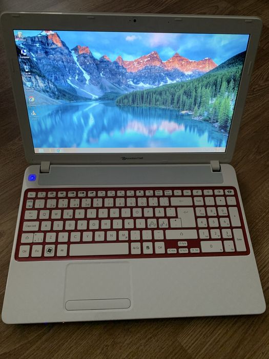Laptop Packard-bell Display 15,6 led,500gb mem,4gb ram,baterie buna.