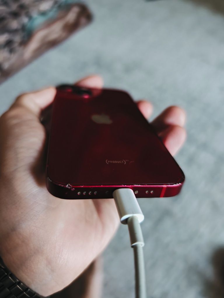 продается Iphone 13 mini