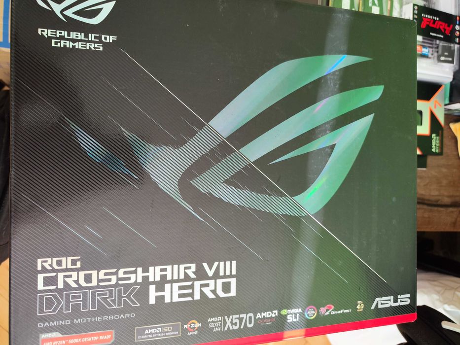 ASUS ROG Crosshair VIII Dark Hero X570