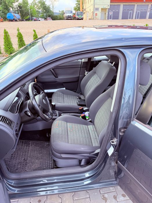 Volkswagen Polo 1,6 BENZINA