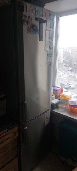 Отдам холодильник.  Срочно.