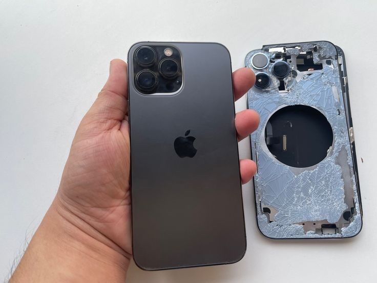 Замена битых задних стекл на Iphone