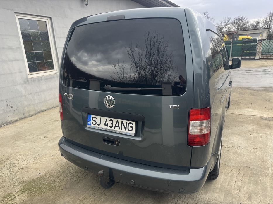 Vw Caddy 1.9 tdi 105 cai 7 locuri