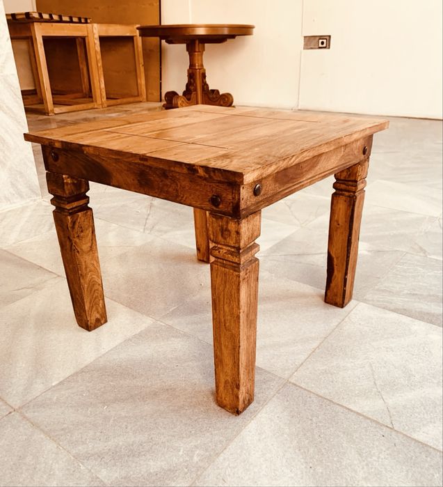 Уникална ръчно изработена масивна дървена маса  от мангово дърво