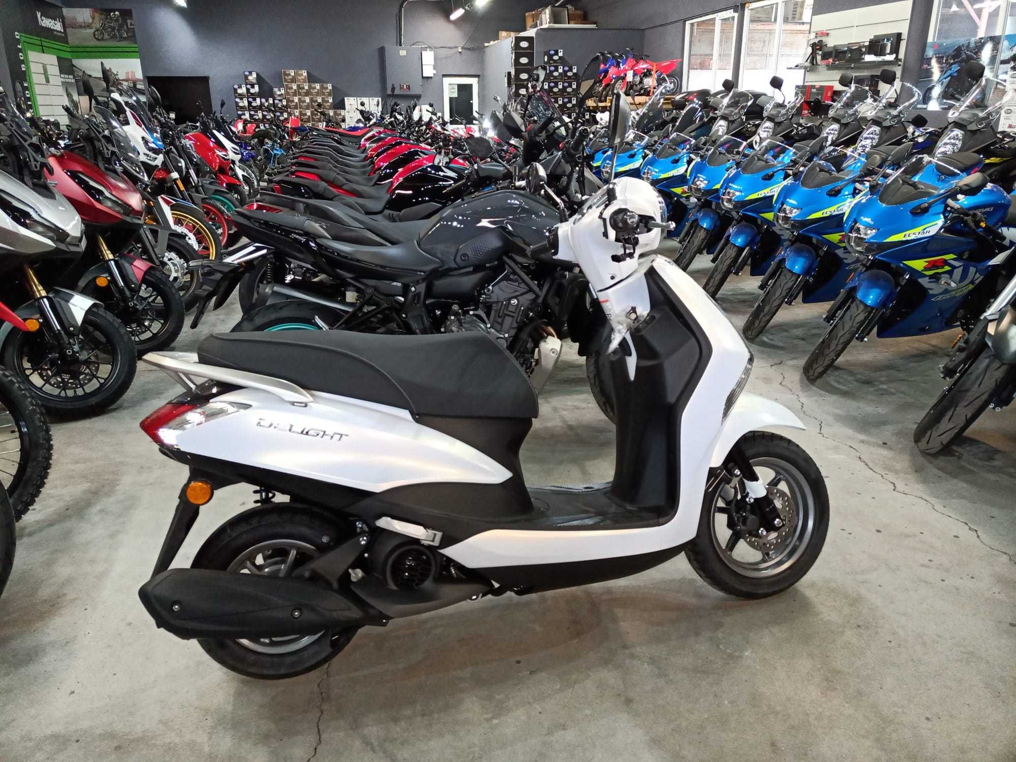 Yamaha Delight 125 nou se conduce cu B125 PROMO- stoc Yamaha Constanta