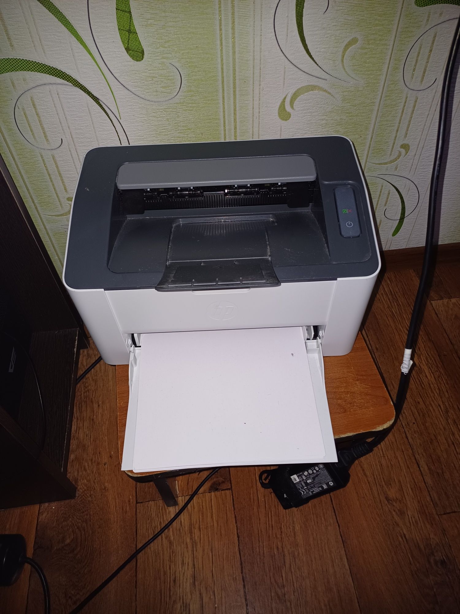 HP Laser 107a белы