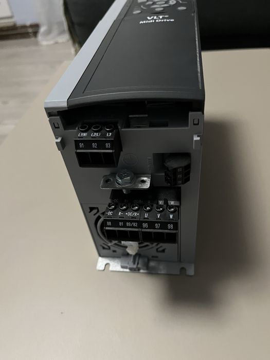Convertizor Danfoss FC-208 4kW