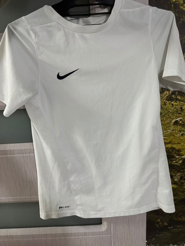 Nike тениски нови