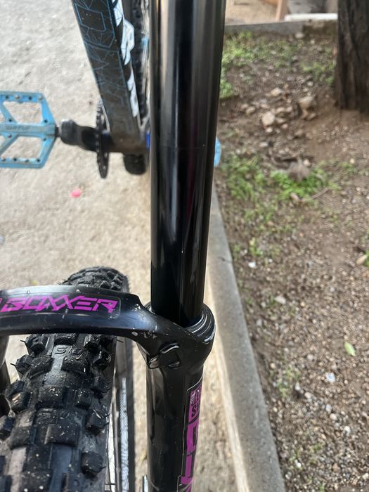 Вилка за колелоRock shox boxxer 2017 charger 27,5