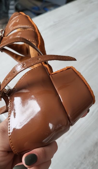 Pantofi de dans NOI 39 Piele Lacuita maro toc mic