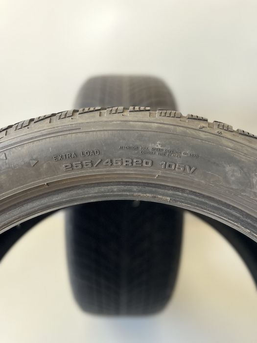 Зимни гуми 255/45/20 GoodYear