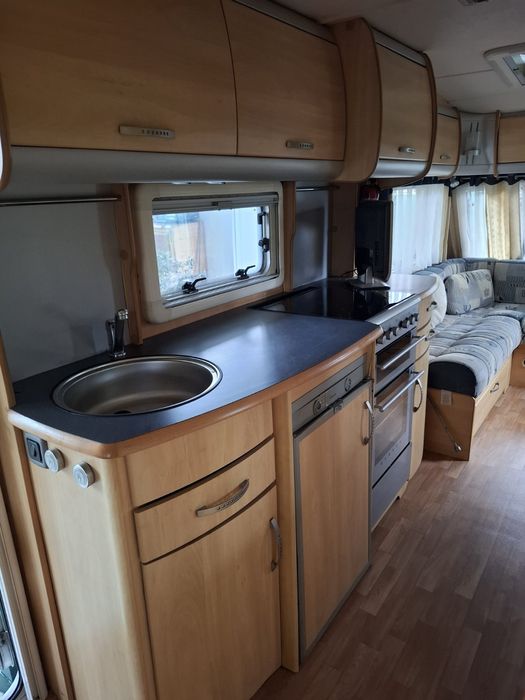 Каравана Sterling elit 8m