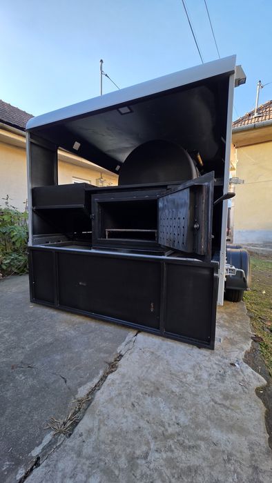 Grill, BBQ, street food, gratar, food truck, remorca